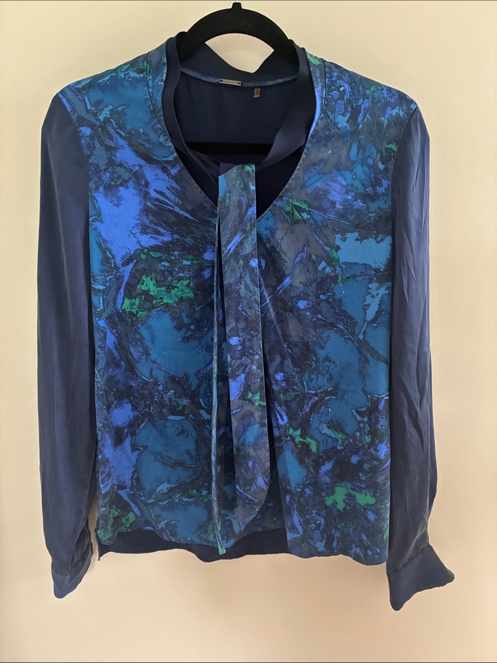 Elie Tahari Silk Blouse